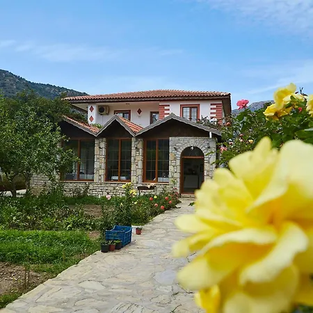 Casa de hóspedes Melinda & Restaurant