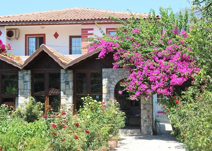 Отель Melinda & Restaurant 3*