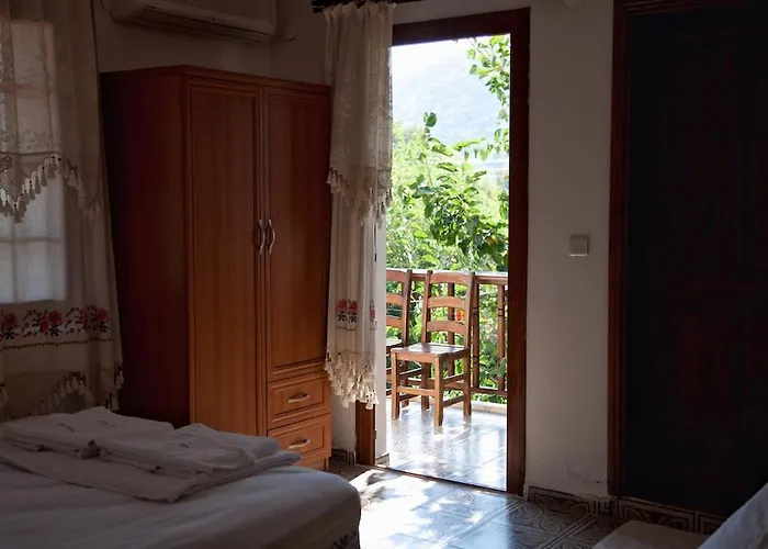 Melinda & Restaurant Mesudiye (Datca)